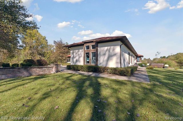 9109 N Territorial Road, Plymouth, MI 48170