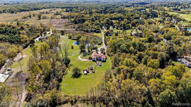 9109 N Territorial Road, Plymouth, MI 48170