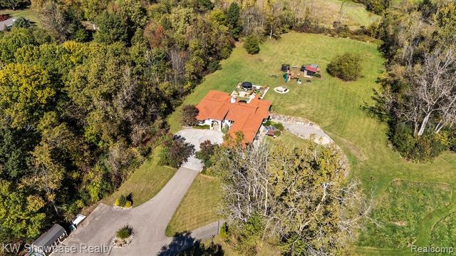 9109 N Territorial Road, Plymouth, MI 48170