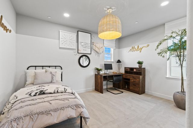 3363 Loggerhead Cir, Folsom, CA 95630
