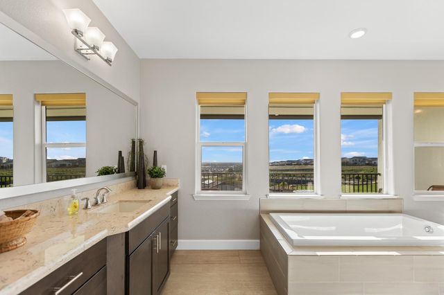 3363 Loggerhead Cir, Folsom, CA 95630