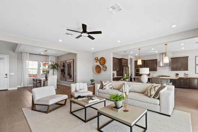 3363 Loggerhead Cir, Folsom, CA 95630