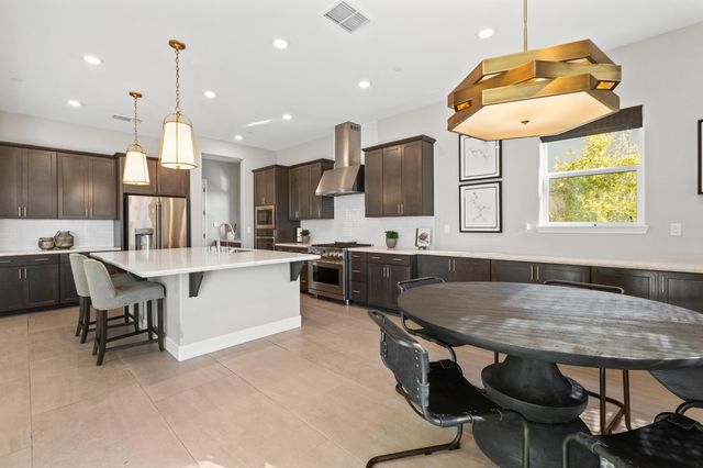 3363 Loggerhead Cir, Folsom, CA 95630