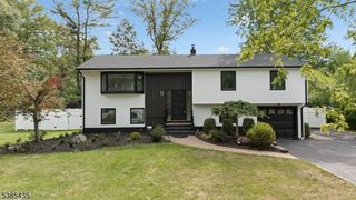 106 Falcon Rd, Livingston Twp., NJ 07039