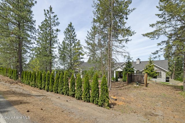 7353 W Riverview DR, Coeur D'alene, ID 83814