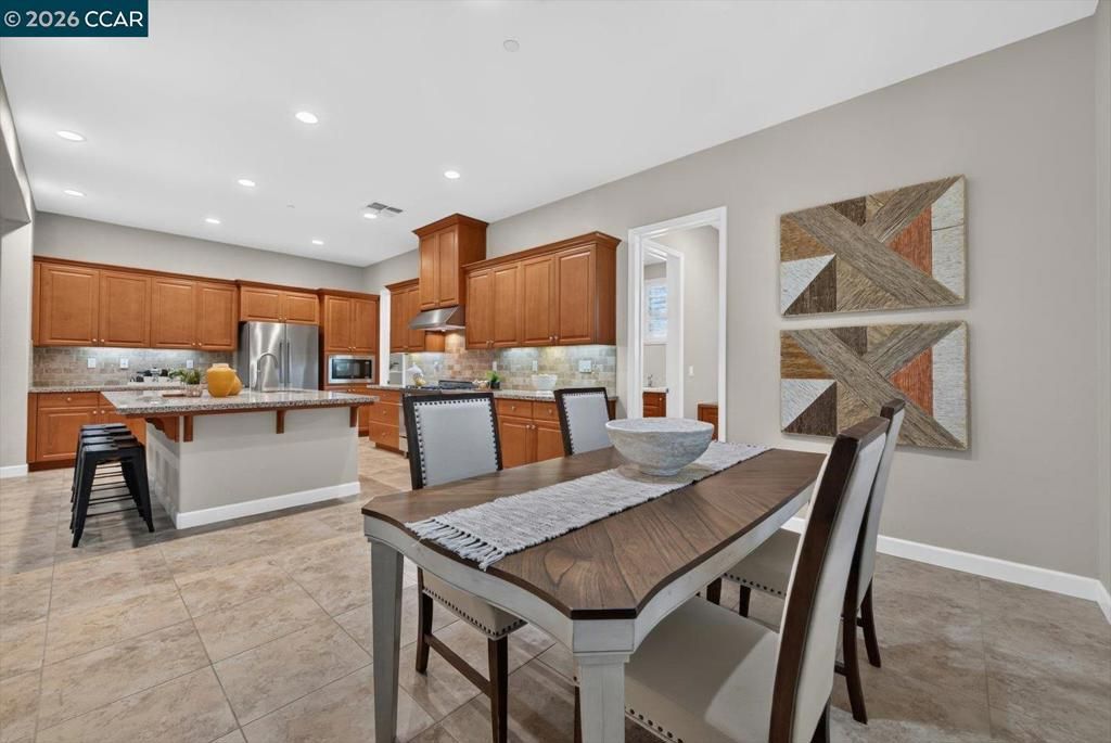 Image 22 of property listing at 447 Avondale Ct, Brentwood, CA 94513