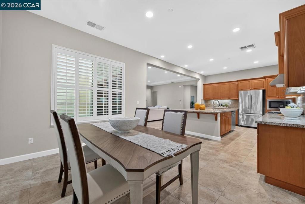 Image 23 of property listing at 447 Avondale Ct, Brentwood, CA 94513