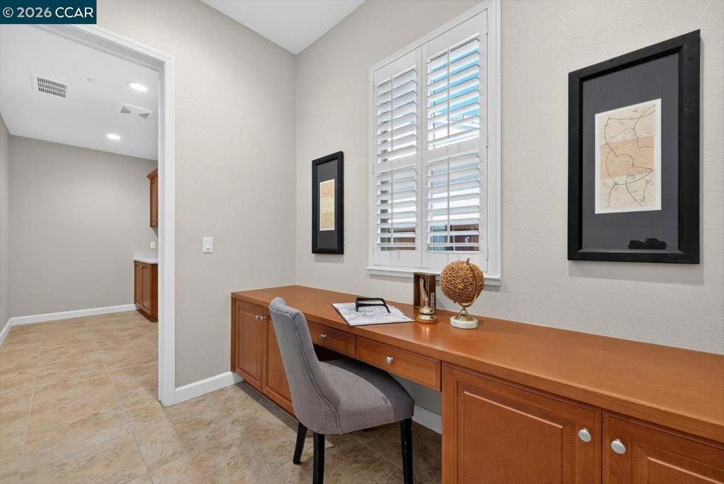 Image 25 of property listing at 447 Avondale Ct, Brentwood, CA 94513