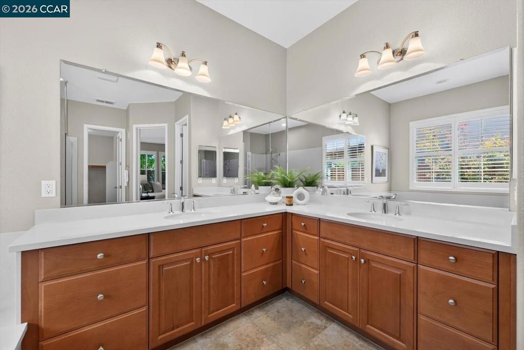 Image 32 of property listing at 447 Avondale Ct, Brentwood, CA 94513