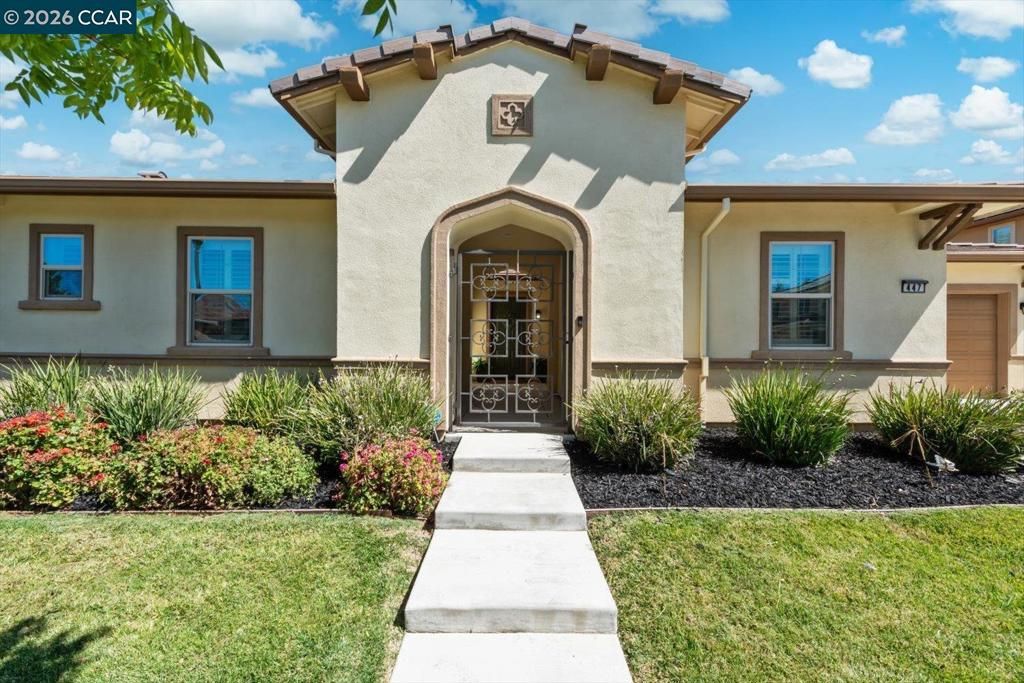 Image 5 of property listing at 447 Avondale Ct, Brentwood, CA 94513