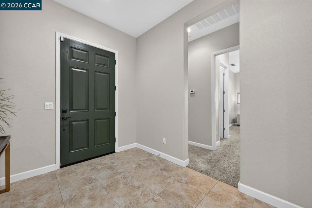 Image 6 of property listing at 447 Avondale Ct, Brentwood, CA 94513