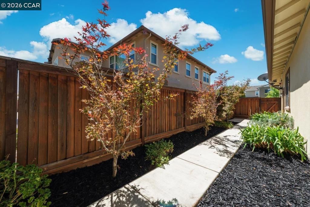 Image 66 of property listing at 447 Avondale Ct, Brentwood, CA 94513
