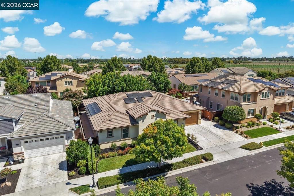Image 69 of property listing at 447 Avondale Ct, Brentwood, CA 94513