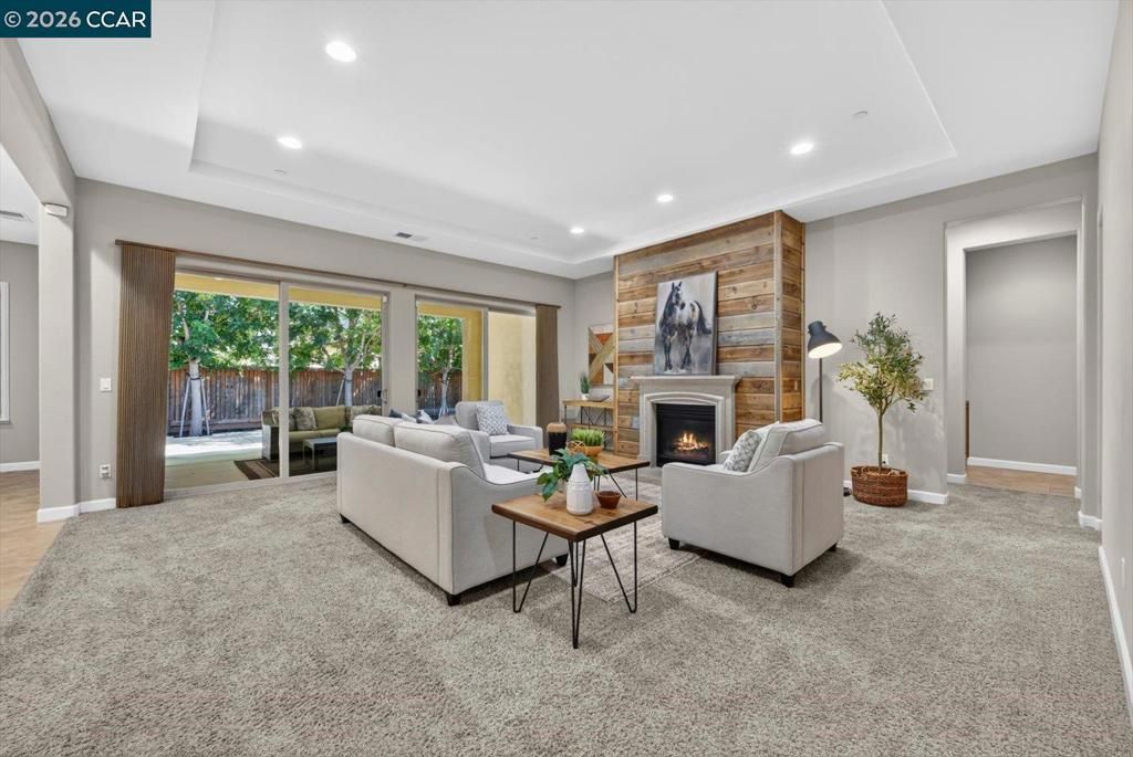 Image 8 of property listing at 447 Avondale Ct, Brentwood, CA 94513