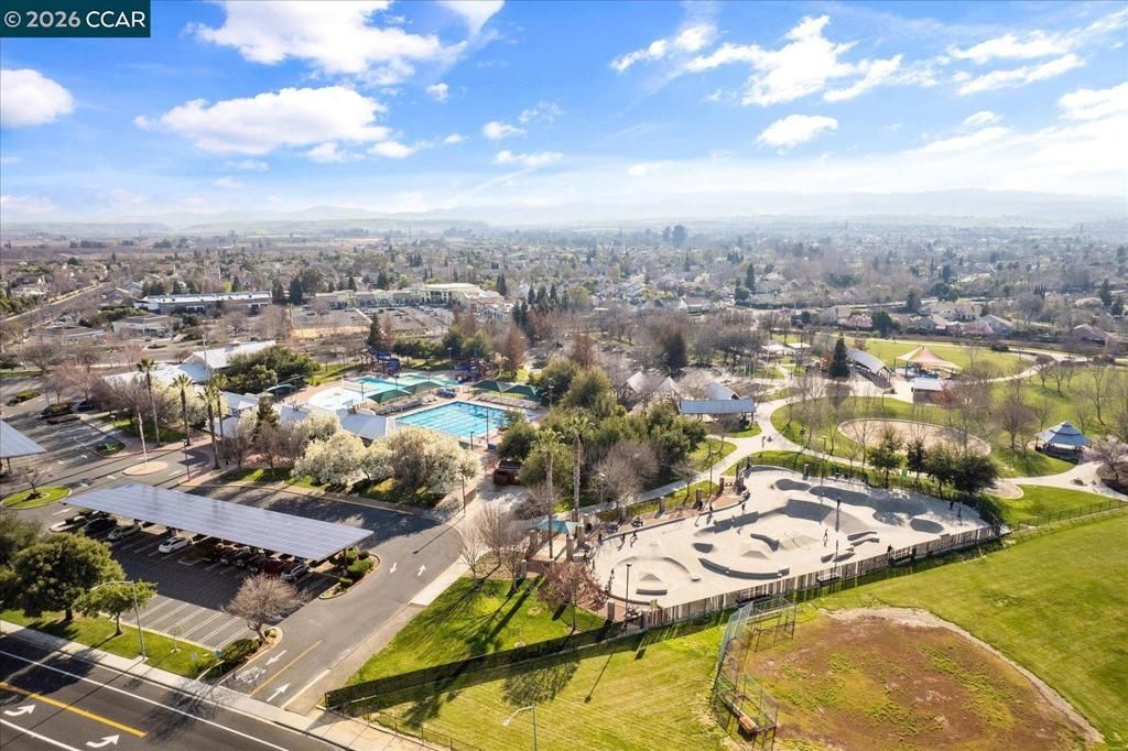 Image 86 of property listing at 447 Avondale Ct, Brentwood, CA 94513