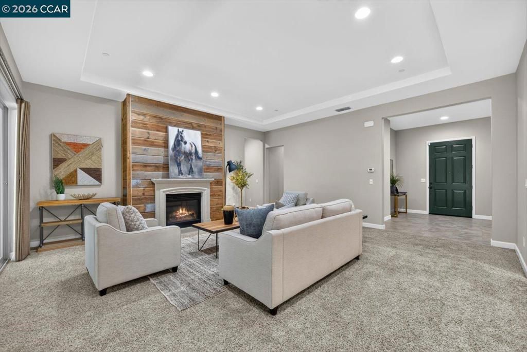 Image 9 of property listing at 447 Avondale Ct, Brentwood, CA 94513