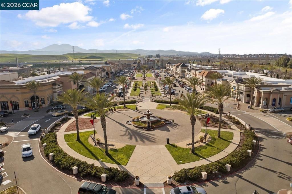 Image 96 of property listing at 447 Avondale Ct, Brentwood, CA 94513