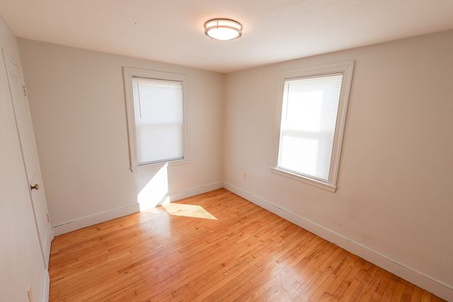 15 Ridgeview Avenue 1R, Boston, MA 02126