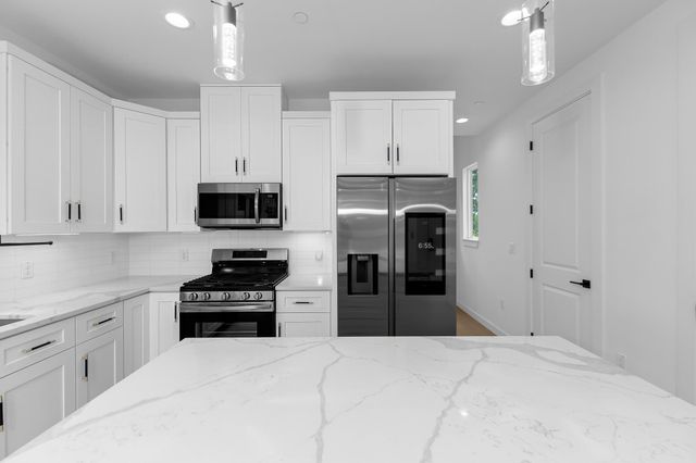 5305 Ledesma unit 4 Ledesma RD 4, Austin, TX 78721