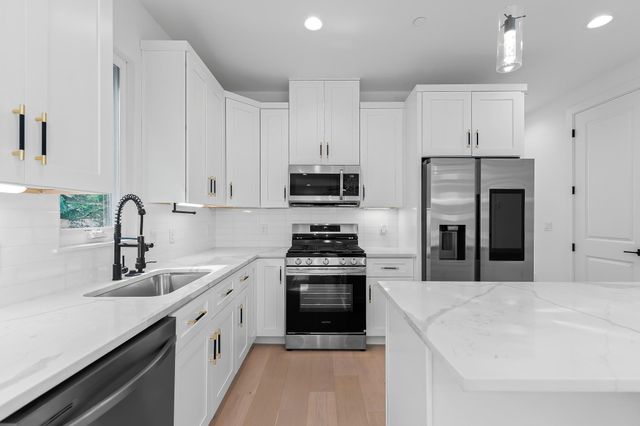 5305 Ledesma unit 4 Ledesma RD 4, Austin, TX 78721