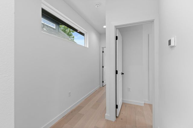 5305 Ledesma unit 4 Ledesma RD 4, Austin, TX 78721