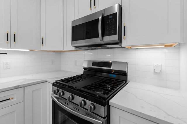 5305 Ledesma unit 4 Ledesma RD 4, Austin, TX 78721