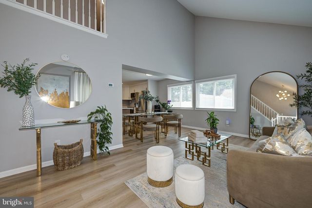 10 EDGEVIEW LN, Sicklerville, NJ 08081