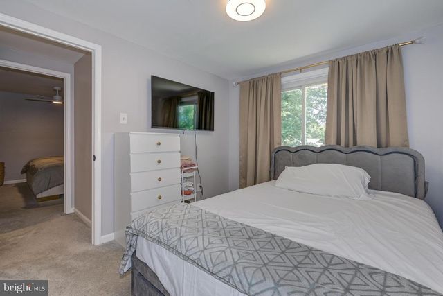 10 EDGEVIEW LN, Sicklerville, NJ 08081