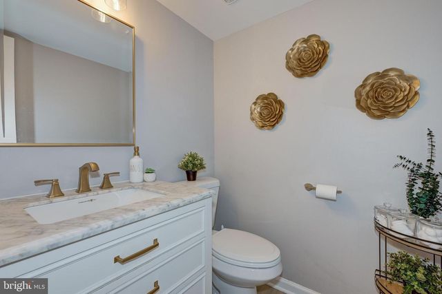 10 EDGEVIEW LN, Sicklerville, NJ 08081