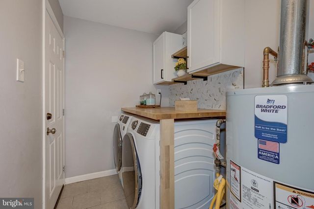 10 EDGEVIEW LN, Sicklerville, NJ 08081
