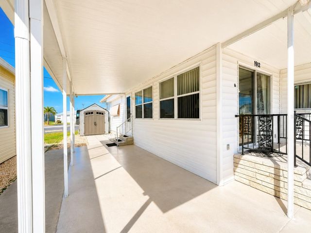 1912 IOWA AVENUE, Bradenton, FL 34207