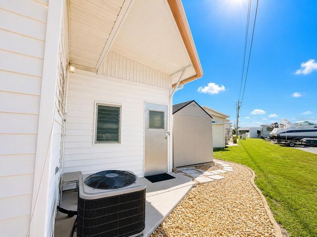 1912 IOWA AVENUE, Bradenton, FL 34207