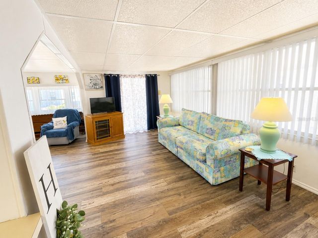 1912 IOWA AVENUE, Bradenton, FL 34207