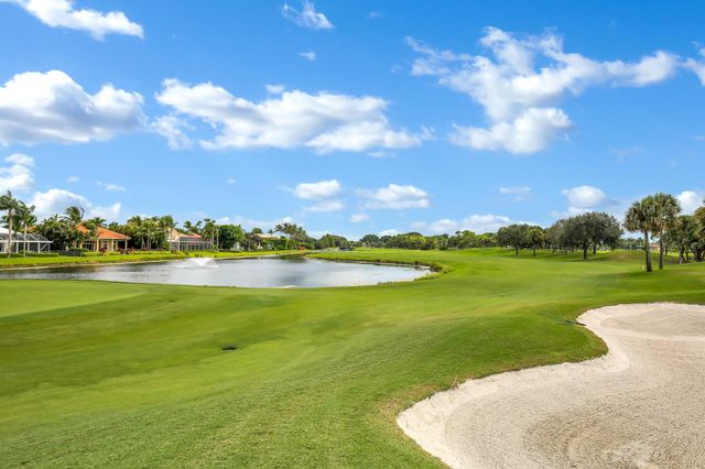 10680 Grande Boulevard, West Palm Beach, FL 33412