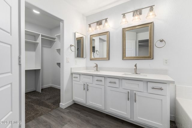 1294 W MESQUITE Avenue, Apache Junction, AZ 85120