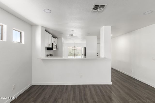 1294 W MESQUITE Avenue, Apache Junction, AZ 85120