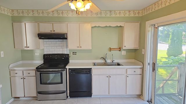 655 Sullivan Lane, University Park, IL 60484