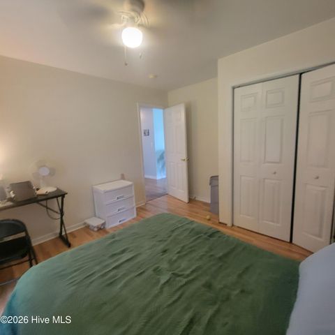 104 Willowbend Drive, Burgaw, NC 28425