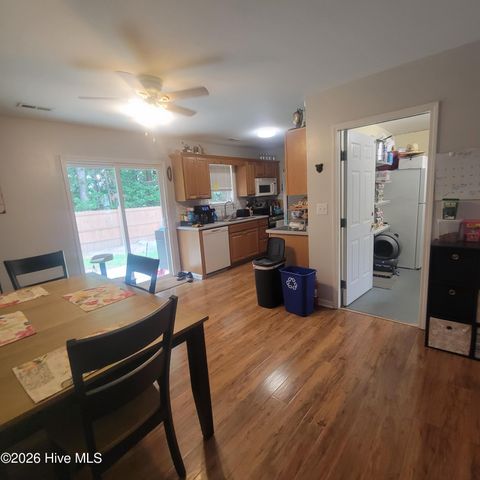 104 Willowbend Drive, Burgaw, NC 28425