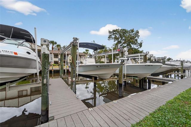 829 CALLISTA CAY LOOP, Tarpon Springs, FL 34689