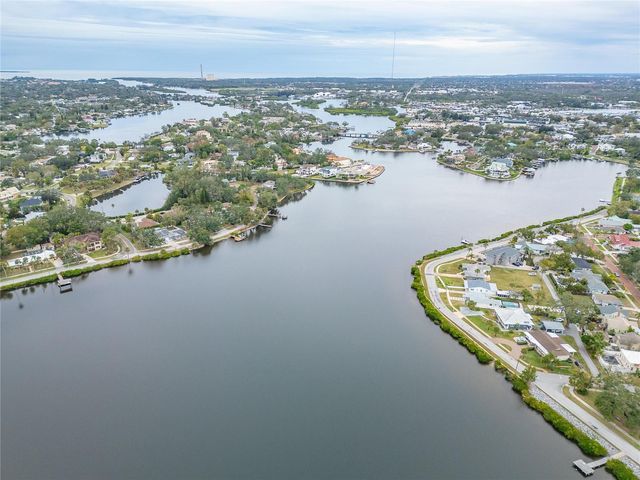 829 CALLISTA CAY LOOP, Tarpon Springs, FL 34689