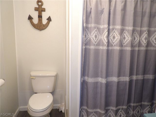 563 Timber LN S, North Fort Myers, FL 33917