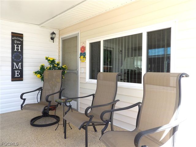 563 Timber LN S, North Fort Myers, FL 33917