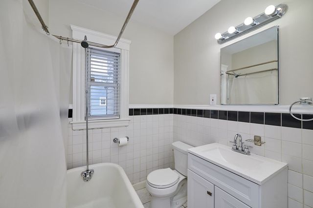 1873 Hyde Park Ave 2, Boston, MA 02136