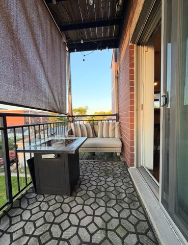 6906 W MEDILL Avenue 2E, Chicago, IL 60707