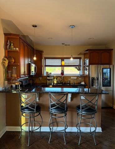 6906 W MEDILL Avenue 2E, Chicago, IL 60707