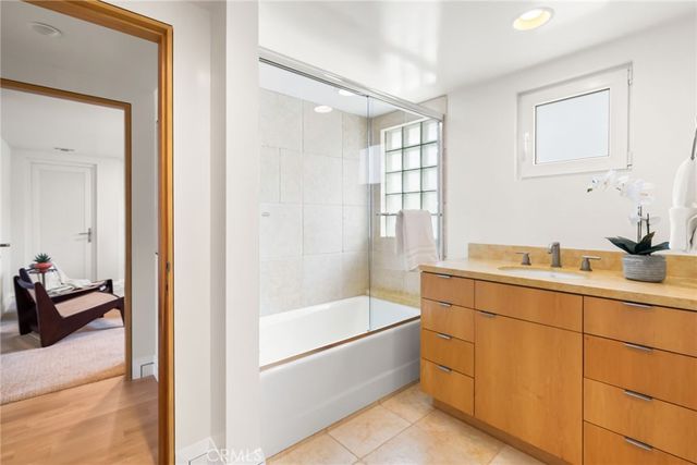 1554 E Oceanfront, Newport Beach, CA 92661