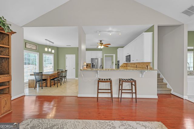 400 Chandler Court, Sugar Hill, GA 30518