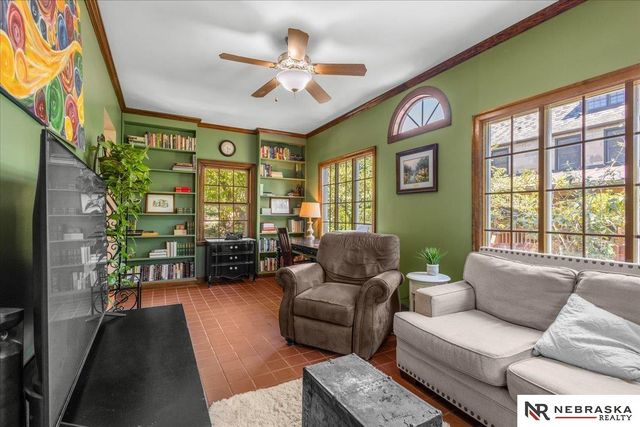 3172 Sheridan Boulevard, Lincoln, NE 68502