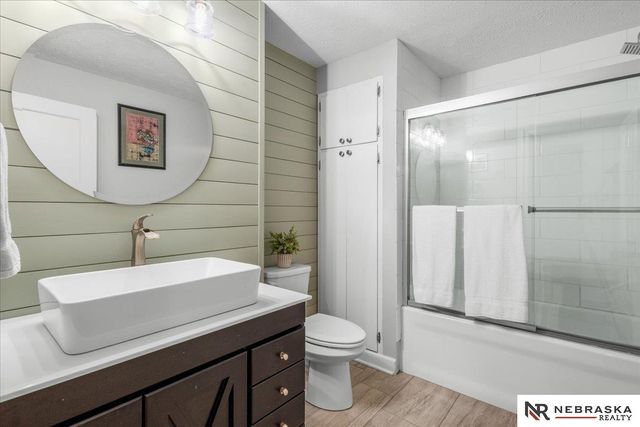 3172 Sheridan Boulevard, Lincoln, NE 68502